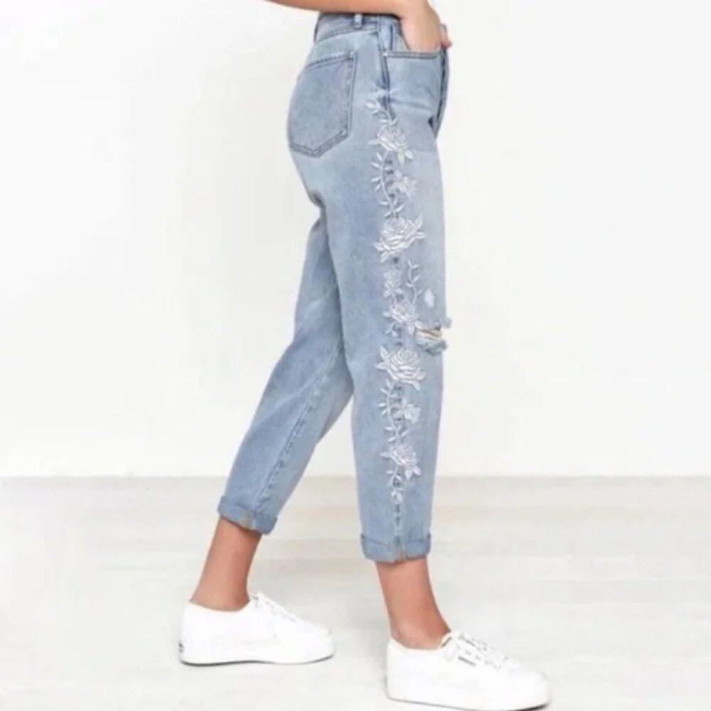 PacSun Distressed Embroidered High Rise Mom Jeans - Picture 2 of 9